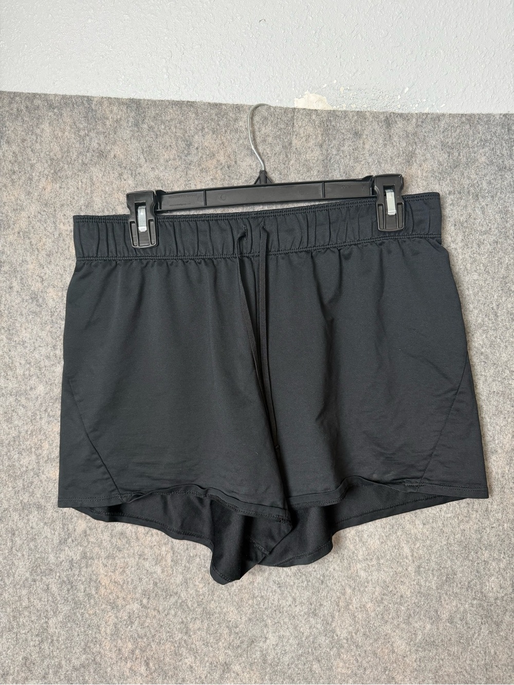 Nike Dri Fit Women’s Medium Black Athletic Lightweight Running Shorts